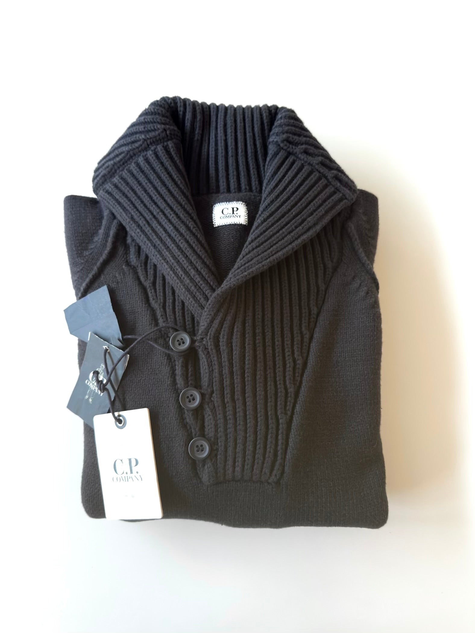 Dettaglio cartellino originale deadstock, maglione C.P. Company