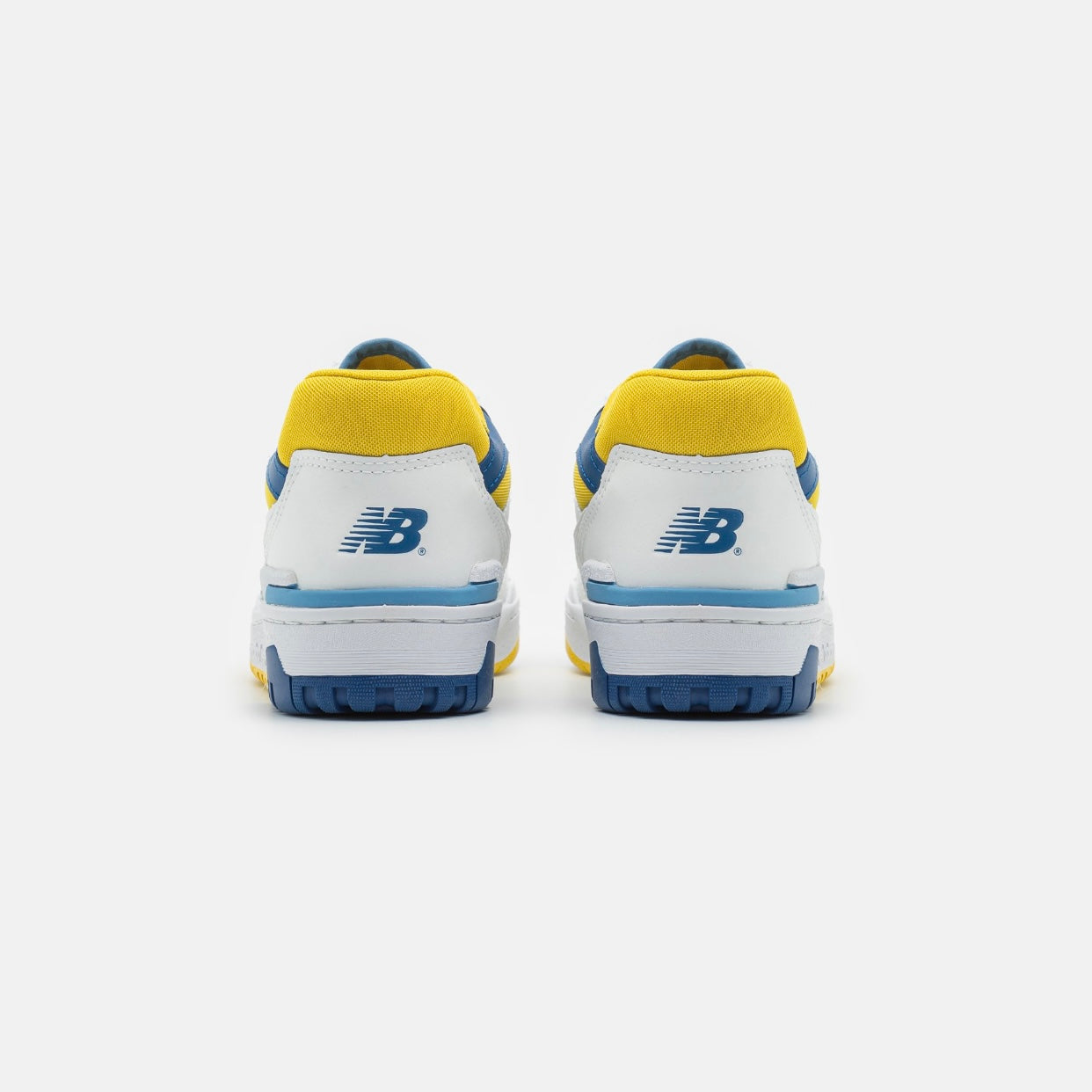 New Balance 550 — pelle e tessuto — IlBotteghino
