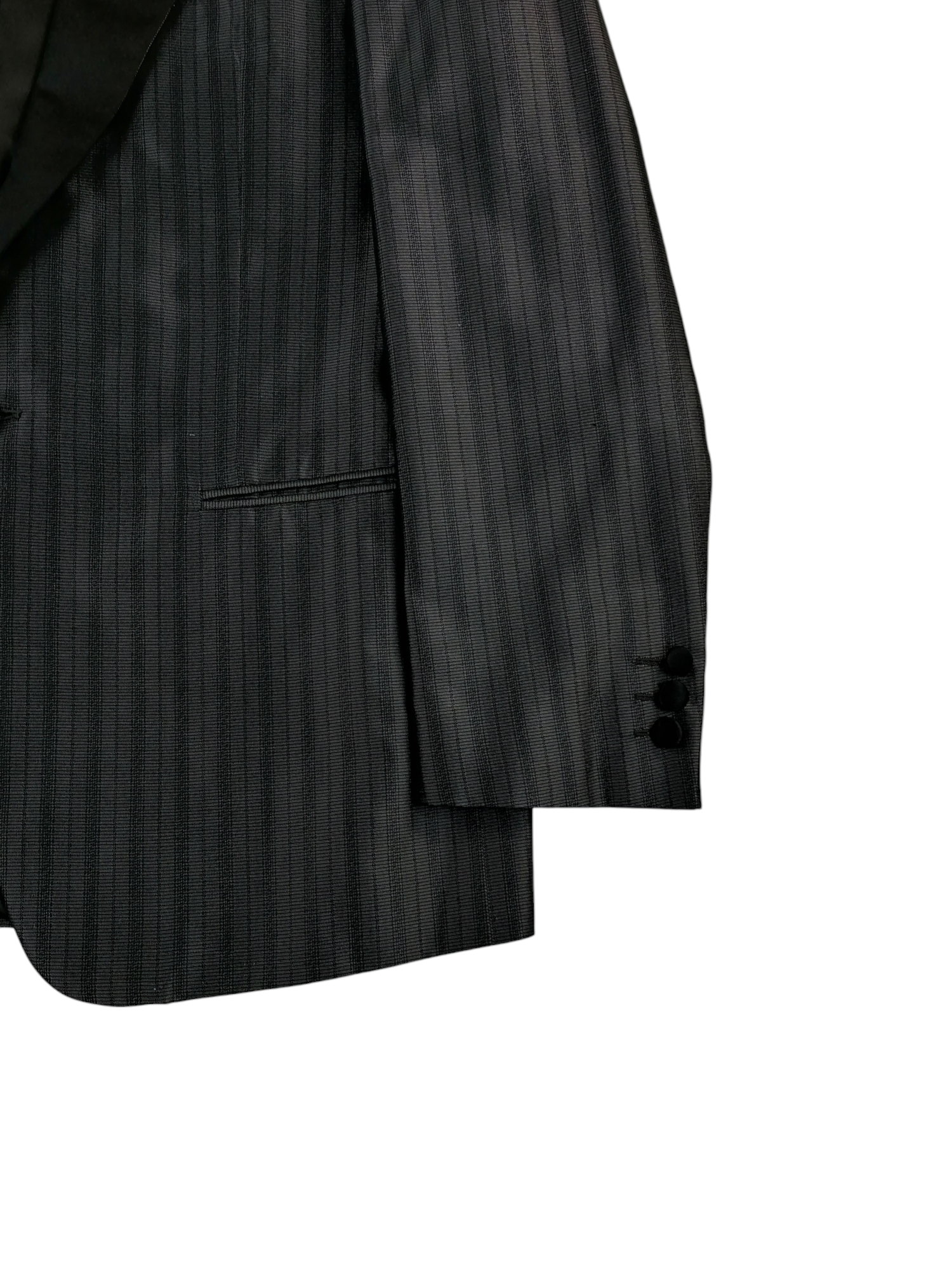 Giorgio Reggiani completo seta — dettaglio sartoriale — IlBotteghino
