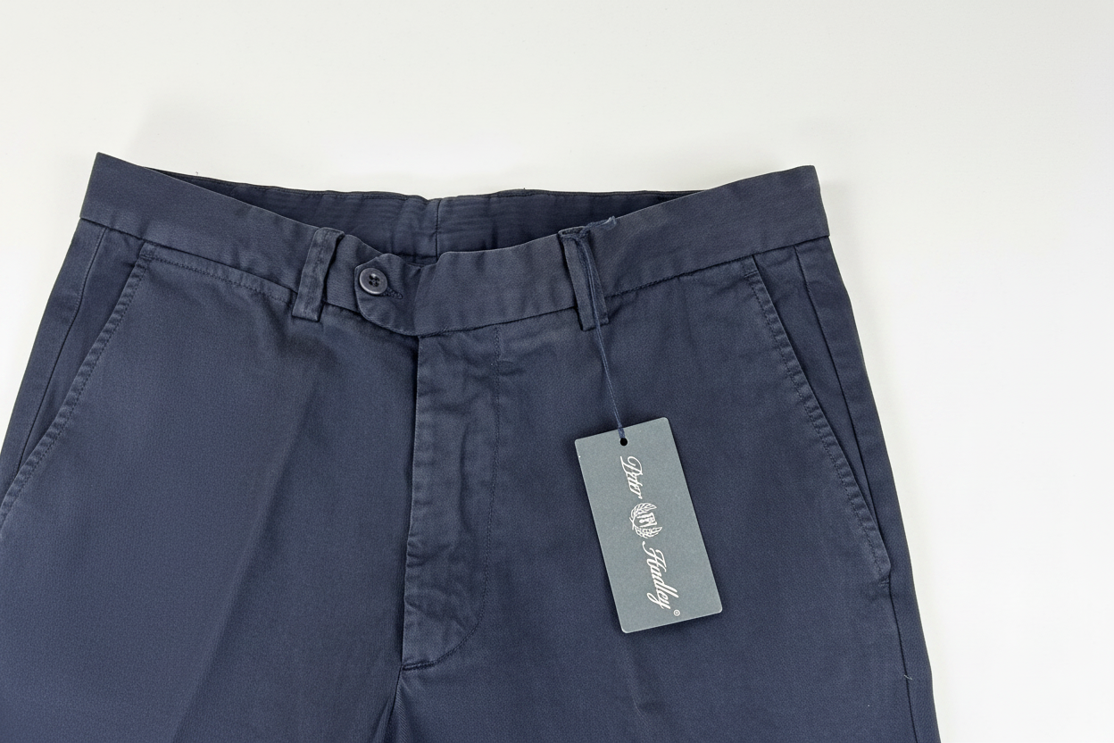 Peter Hadley chino blu navy — dettaglio tasca — IlBotteghino